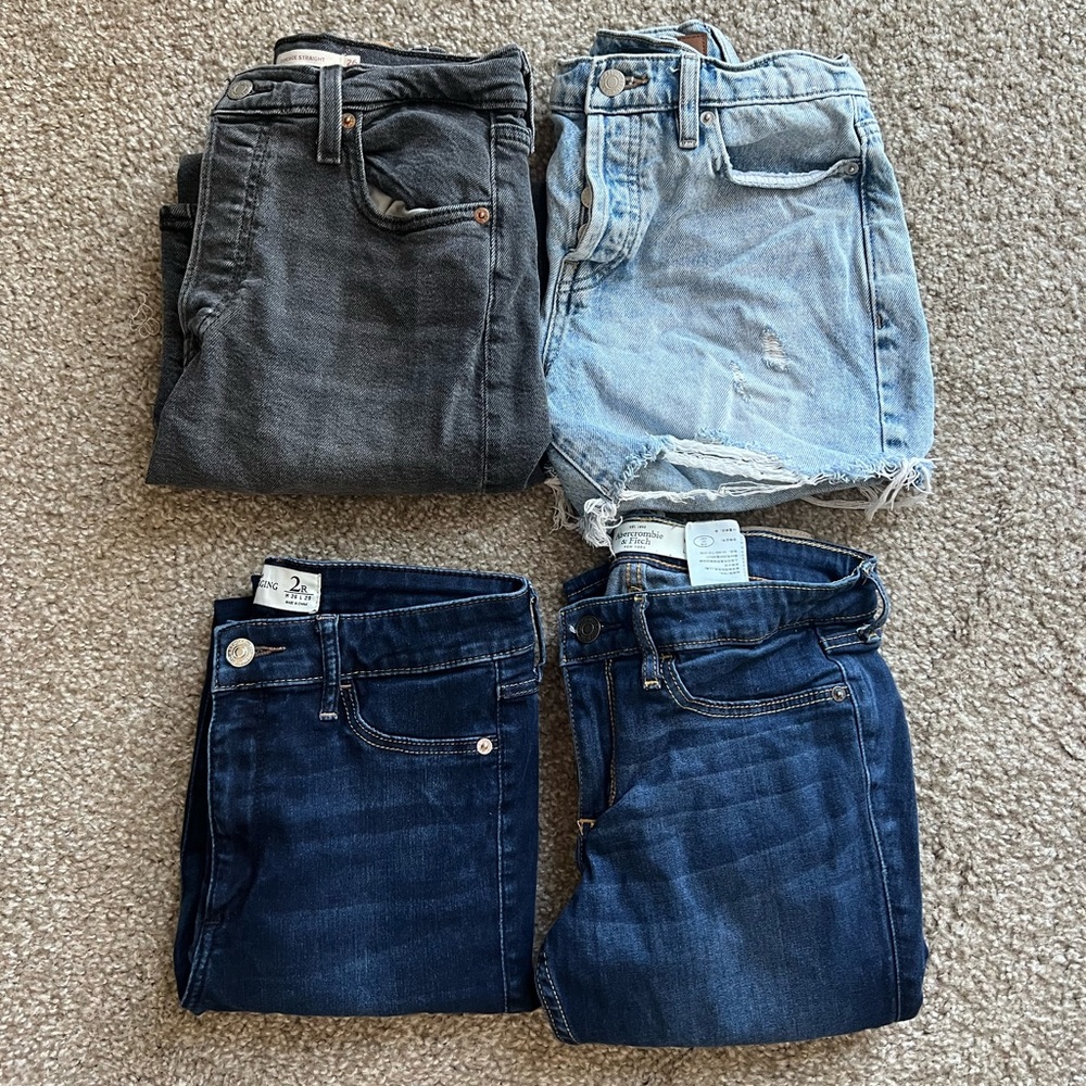 2 Abercrombie Jeans, 1 Levi Jean and 1 Calvin Klein Short 💖
